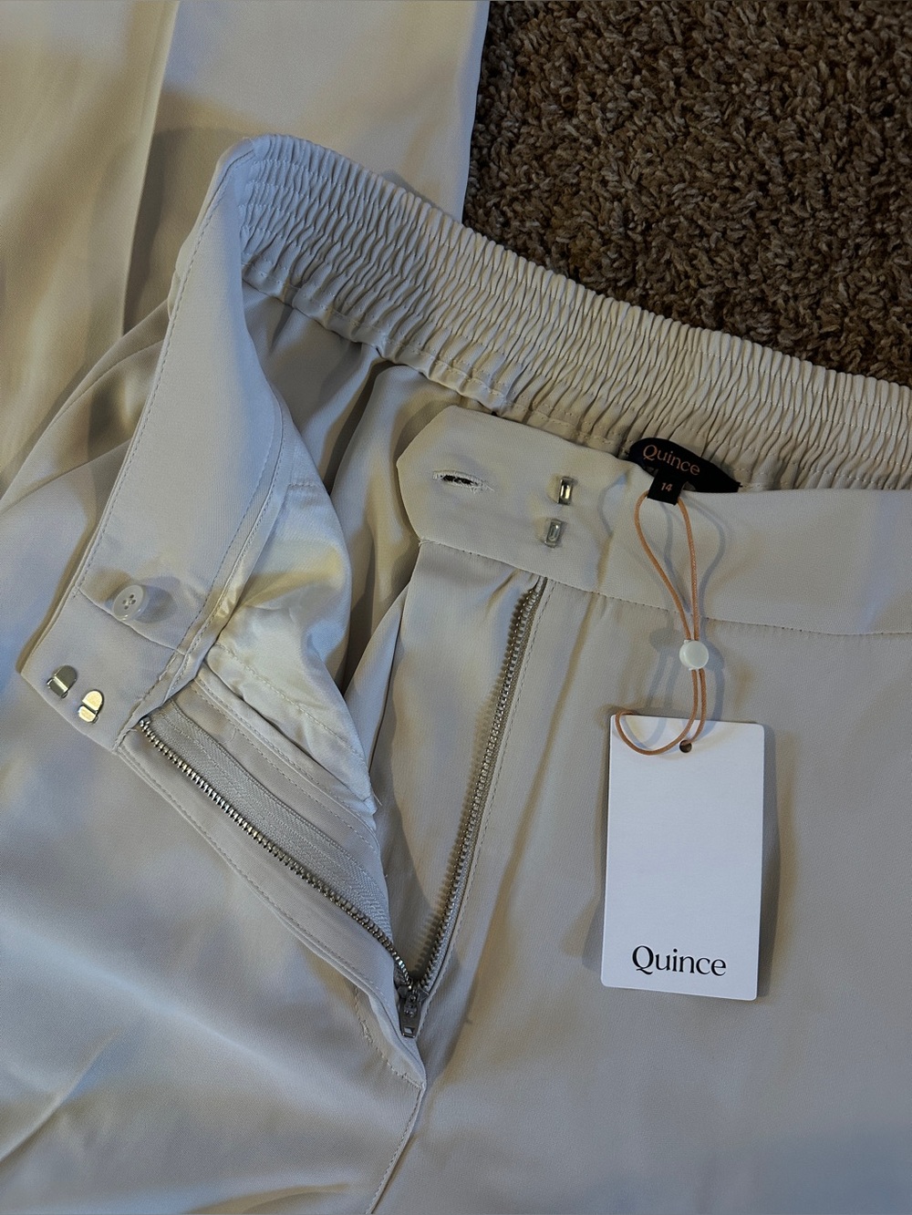 NWT Women’s Quince Stretch Crepe Pleated Wide Leg Pants - Sand (Size 14)